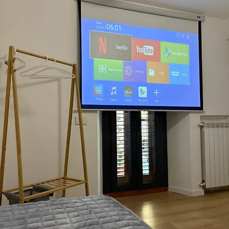 Ca' 2810 Vacation Apartment Baveno